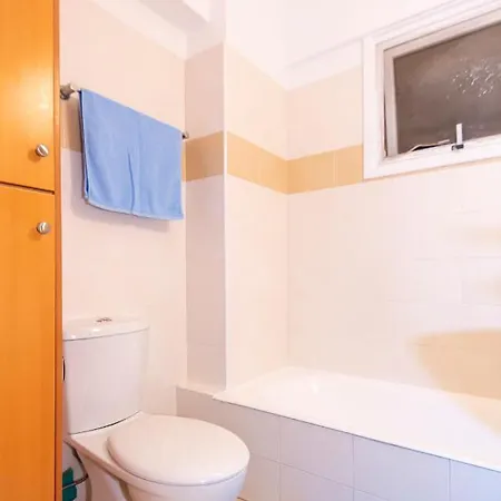Olympia Flat 201