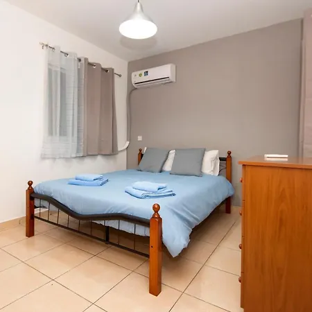 Olympia Flat 201 Апартаменты Ларнака